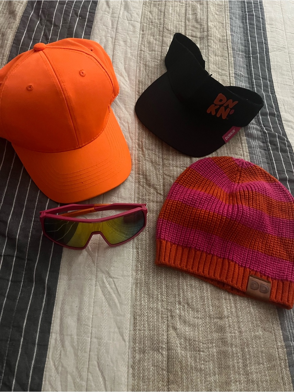 Dunkin Donuts Hat glasses fan lot